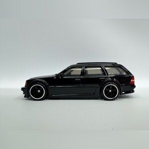 Hot Wheels Premium Mercedes-Benz AMG E36 Estate Custom Loose
